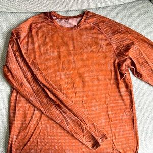 lulu lemon mens bronze L long sleeve